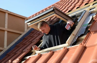 Pose de fenêtres de toit Velux à Goulven